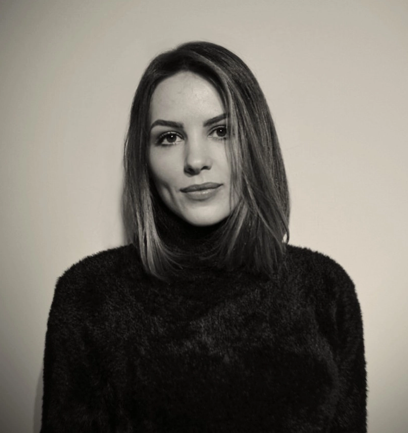 {person.data[lang].name}